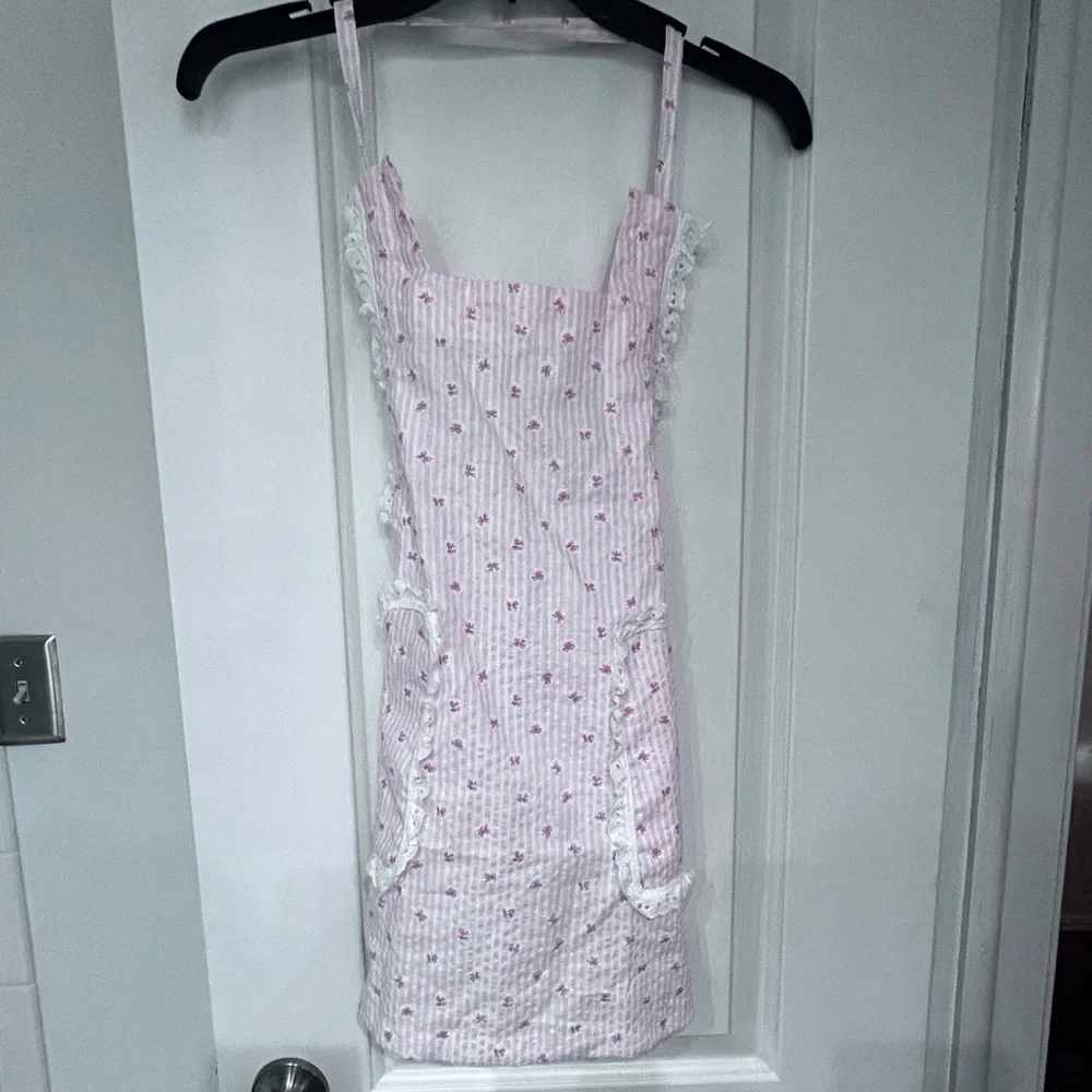 50%off w❤️ Handmade girls lacy EYELET ADORABLE  Apron  k005 EXCELLENT CONDITION